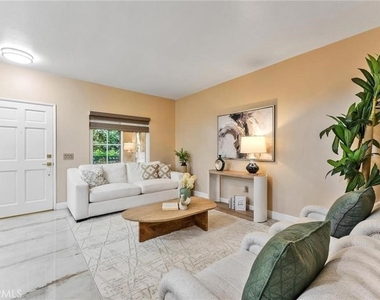 312 Torito Ln - Photo Thumbnail 12