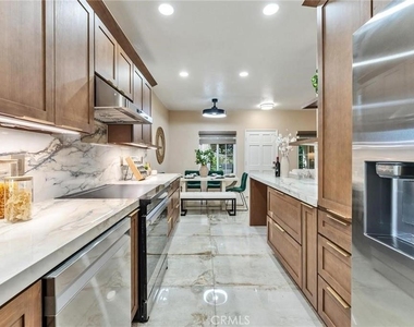 312 Torito Ln - Photo Thumbnail 10