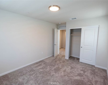 401 Verna St - Photo Thumbnail 11