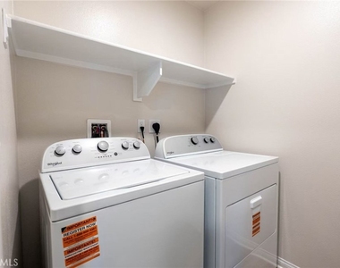 401 Verna St - Photo Thumbnail 12