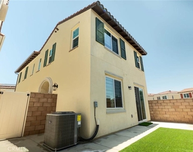 401 Verna St - Photo Thumbnail 14