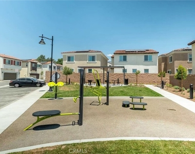 401 Verna St - Photo Thumbnail 16