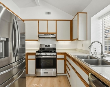 2601 S Quarry - Photo Thumbnail 13