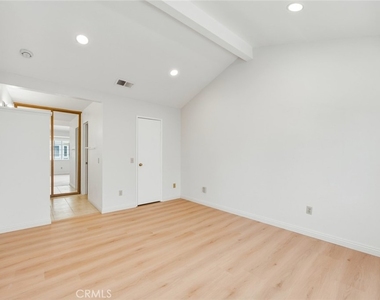 2601 S Quarry - Photo Thumbnail 21