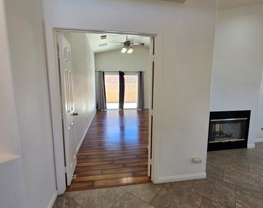 57215 Aranza Court - Photo Thumbnail 23