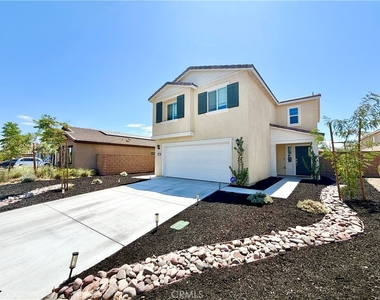 30607 Cyclone Avenue - Photo Thumbnail 37