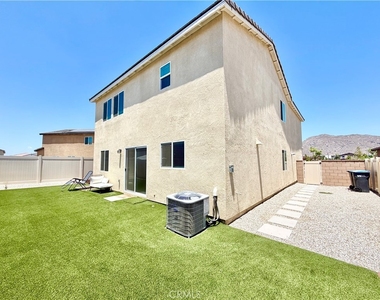 30607 Cyclone Avenue - Photo Thumbnail 29