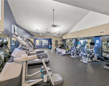 5500 Owensmouth Avenue - Photo Thumbnail 20