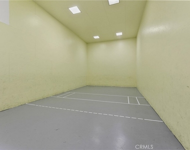 5500 Owensmouth Avenue - Photo Thumbnail 22
