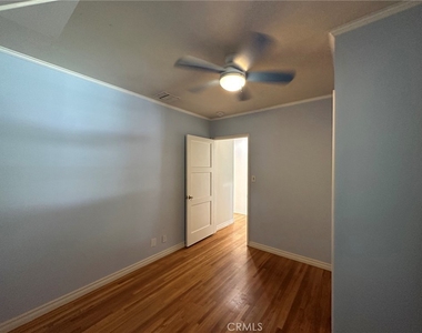 6724 Jumilla Avenue - Photo Thumbnail 28