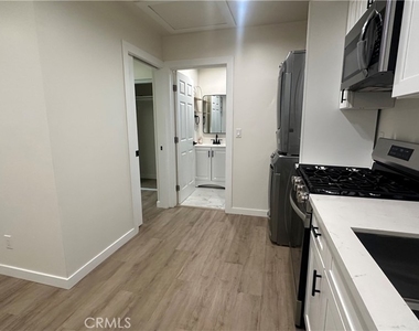 7905 White Oak - Photo Thumbnail 5