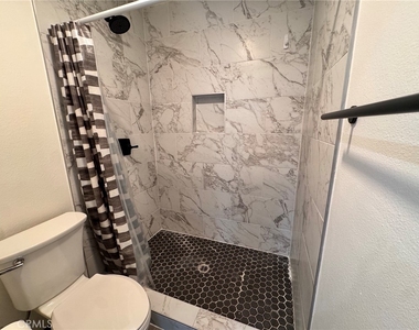 1159 Tivoli - Photo Thumbnail 16