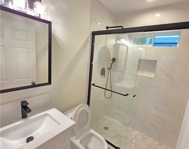 23509 Friar Street - Photo Thumbnail 7