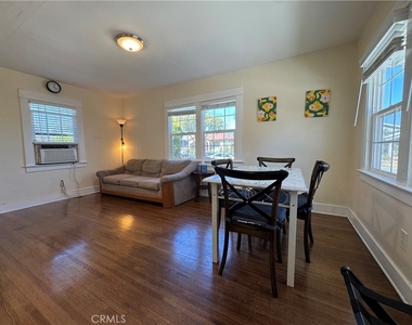 421 S Electric Ave - Photo Thumbnail 8