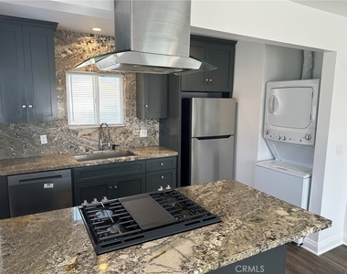 1819 Gramercy - Photo Thumbnail 9