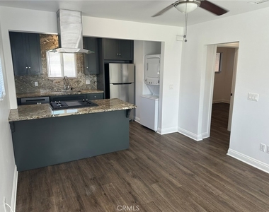 1819 Gramercy - Photo Thumbnail 5