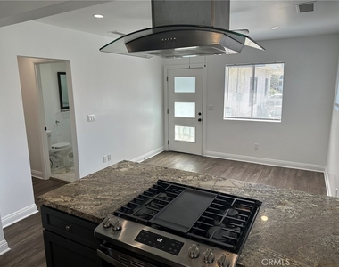 1819 Gramercy - Photo Thumbnail 6