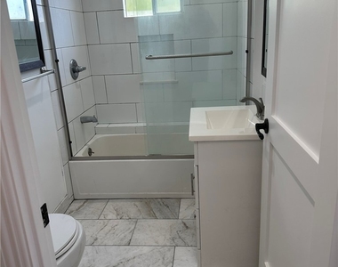 1819 Gramercy - Photo Thumbnail 25