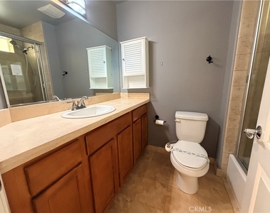 1323 Post Ave - Photo Thumbnail 12