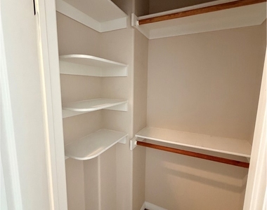 1323 Post Ave - Photo Thumbnail 8