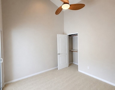 1323 Post Ave - Photo Thumbnail 10