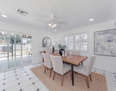1688 N Shaffer Street - Photo Thumbnail 8