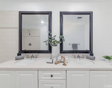 1688 N Shaffer Street - Photo Thumbnail 20