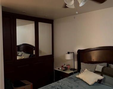910 Orangewood - Photo Thumbnail 12