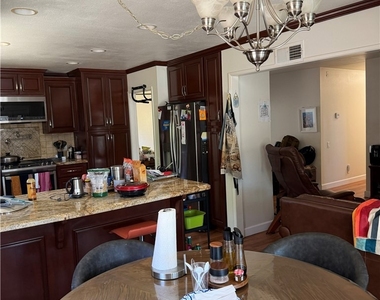 910 Orangewood - Photo Thumbnail 27
