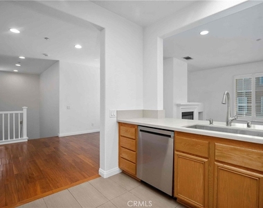 1216 Mcfadden - Photo Thumbnail 7
