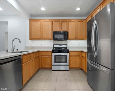 1216 Mcfadden - Photo Thumbnail 6