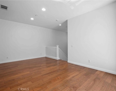 1216 Mcfadden - Photo Thumbnail 12