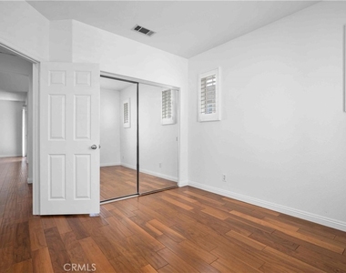 1216 Mcfadden - Photo Thumbnail 21