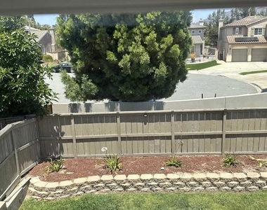 973 Yosemite Drive - Photo Thumbnail 60