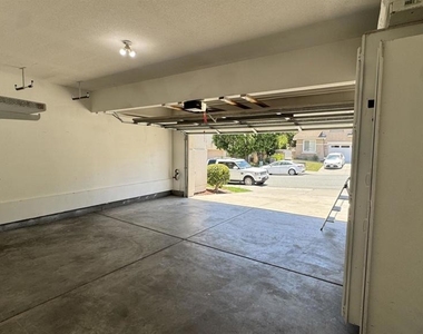 973 Yosemite Drive - Photo Thumbnail 53