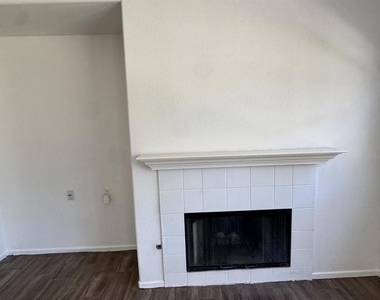 973 Yosemite Drive - Photo Thumbnail 20