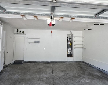973 Yosemite Drive - Photo Thumbnail 55