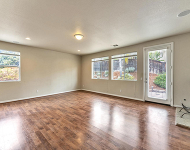 24889 Ash Tree Court - Photo Thumbnail 10