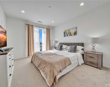 527 W Victor Ave - Photo Thumbnail 7