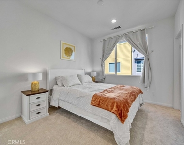 527 W Victor Ave - Photo Thumbnail 10