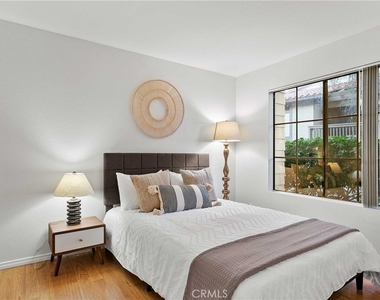 12588 Carmel Creek Road - Photo Thumbnail 11