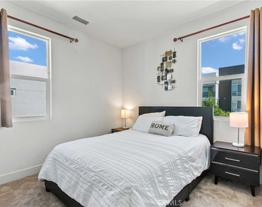 1690 S Lewis Street - Photo Thumbnail 14