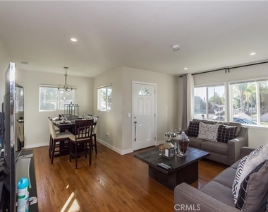 5803 Cartwright Ave - Photo Thumbnail 1