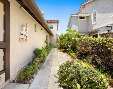 24242 Briones Drive - Photo Thumbnail 5