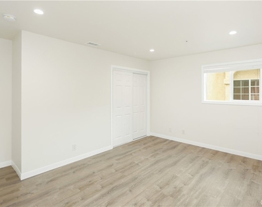 3032 Potrero - Photo Thumbnail 20
