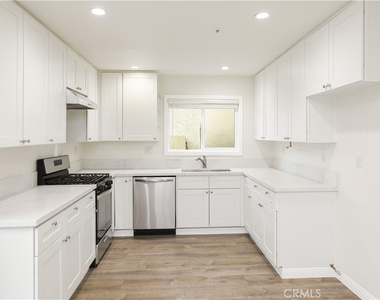 3032 Potrero - Photo Thumbnail 9