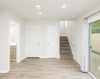 3032 Potrero - Photo Thumbnail 10