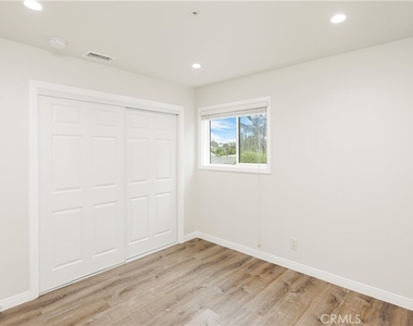 3032 Potrero - Photo Thumbnail 18