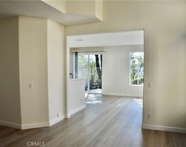 27901 Via Del Agua - Photo Thumbnail 4