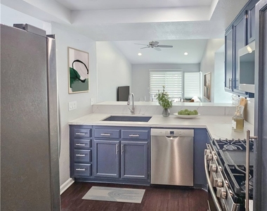 536 Stone Harbor Circle - Photo Thumbnail 7